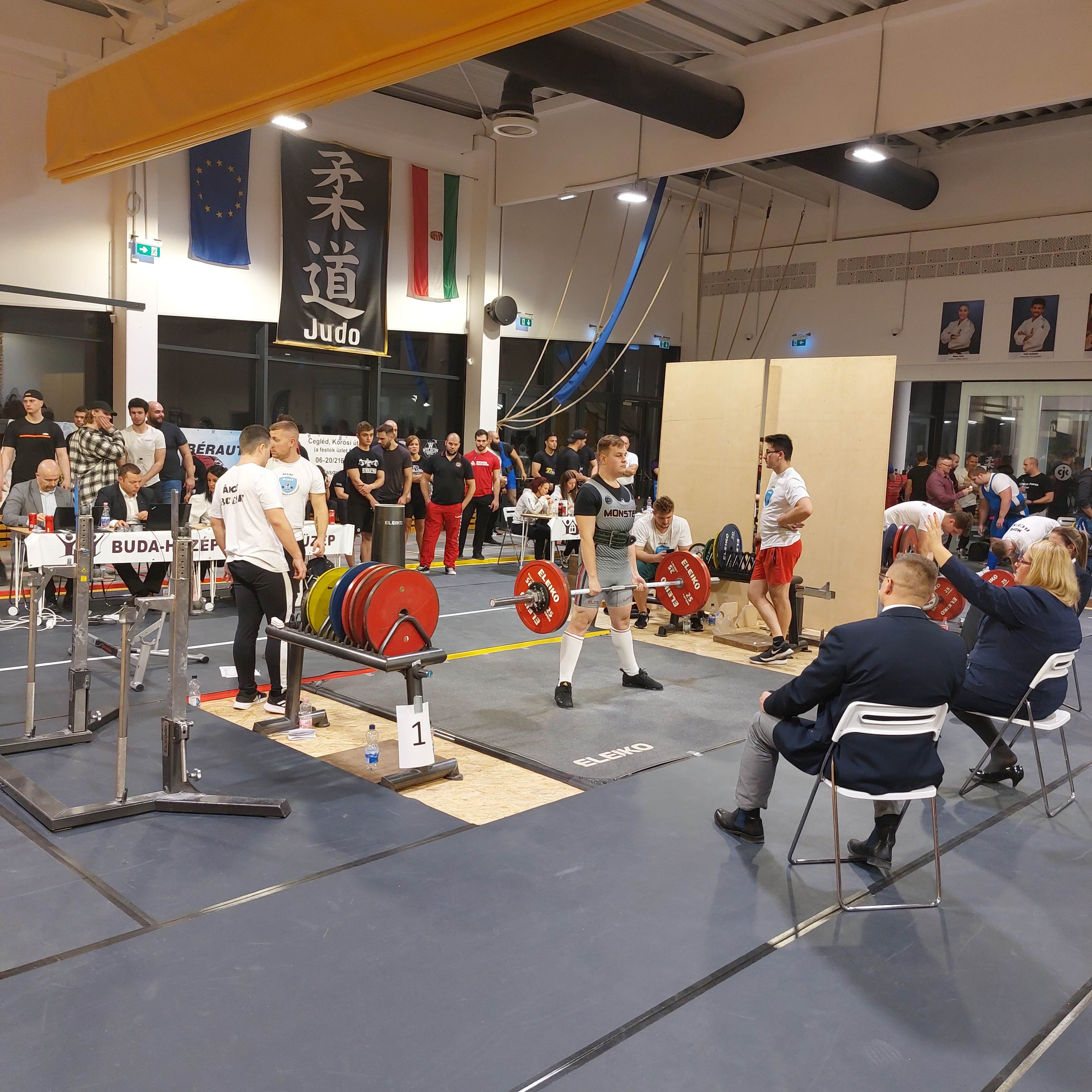 A JAK Erőemelő DSK sikerei a ceglédi magyar bajnokságon